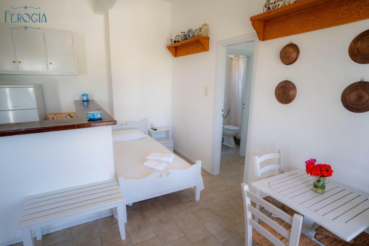 Ferogia Hotel Skyros Ngoại thất bức ảnh